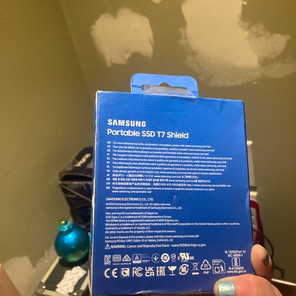 Samsung T7 Shield 1TB Portable SSD - Blue - Picture 5 of 10